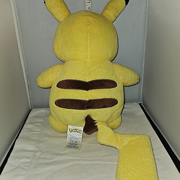 Build a Bear Workshop 2017 Pokemon Pikachu Plush Stuffed Toy - Picture 2 of 6